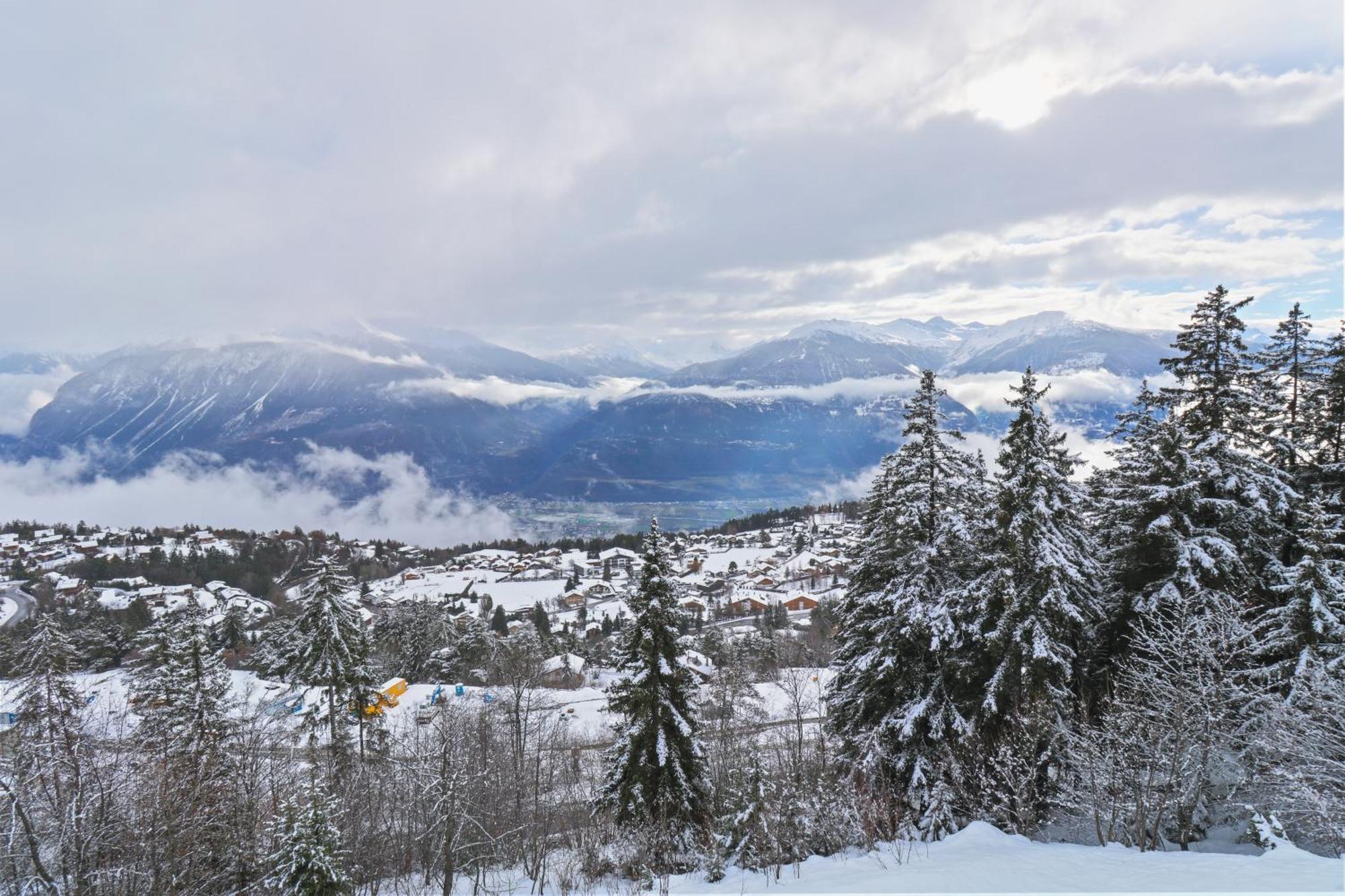 Magnifique Appartement Proche Du Centre Crans-Montana Extérieur photo